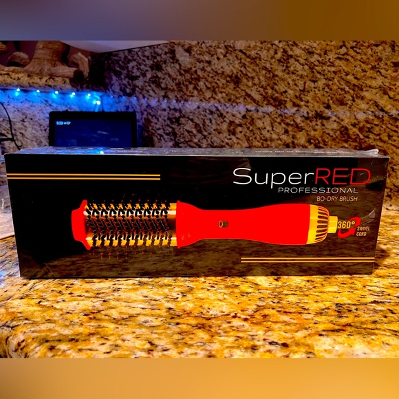 Bo Stegall brush hairdryer - Picture 1 of 5